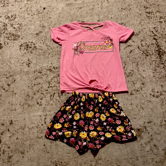 The color is gold,pink,purple,and black it’s a set and it’s a 7/8 - Picture 2 of 5